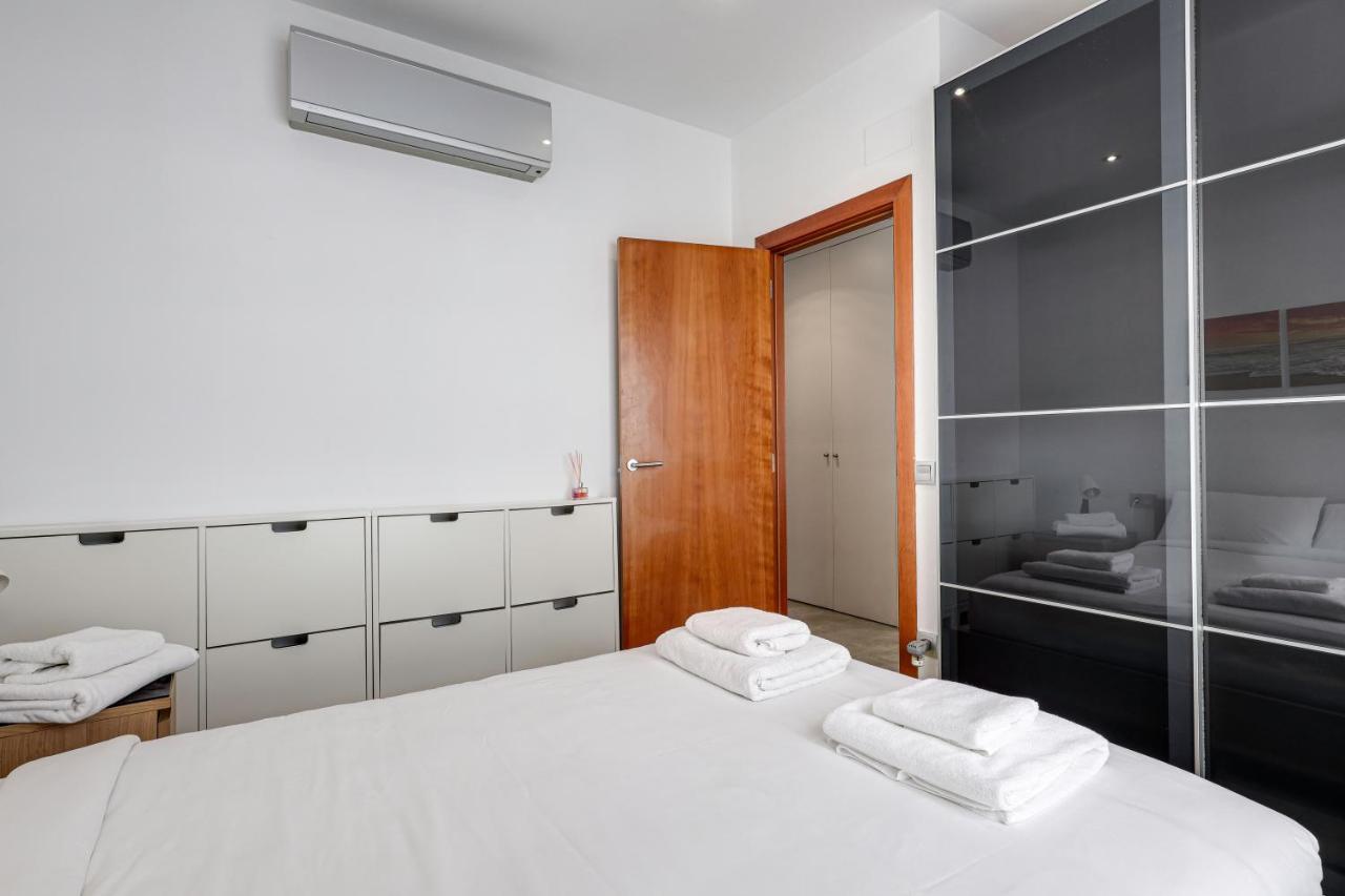 Urban Flats Vallirana Barcelona Eksteriør billede
