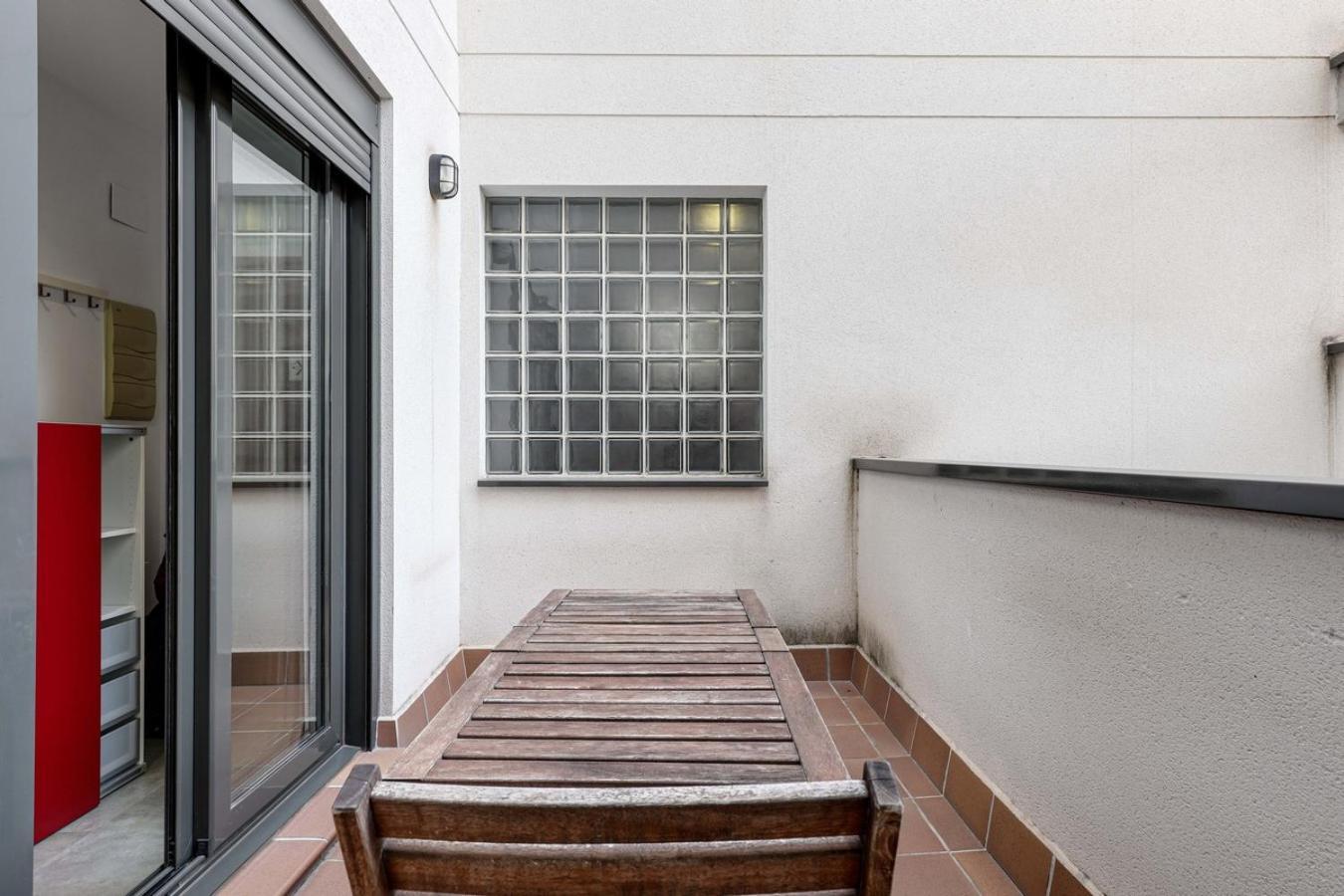 Urban Flats Vallirana Barcelona Eksteriør billede