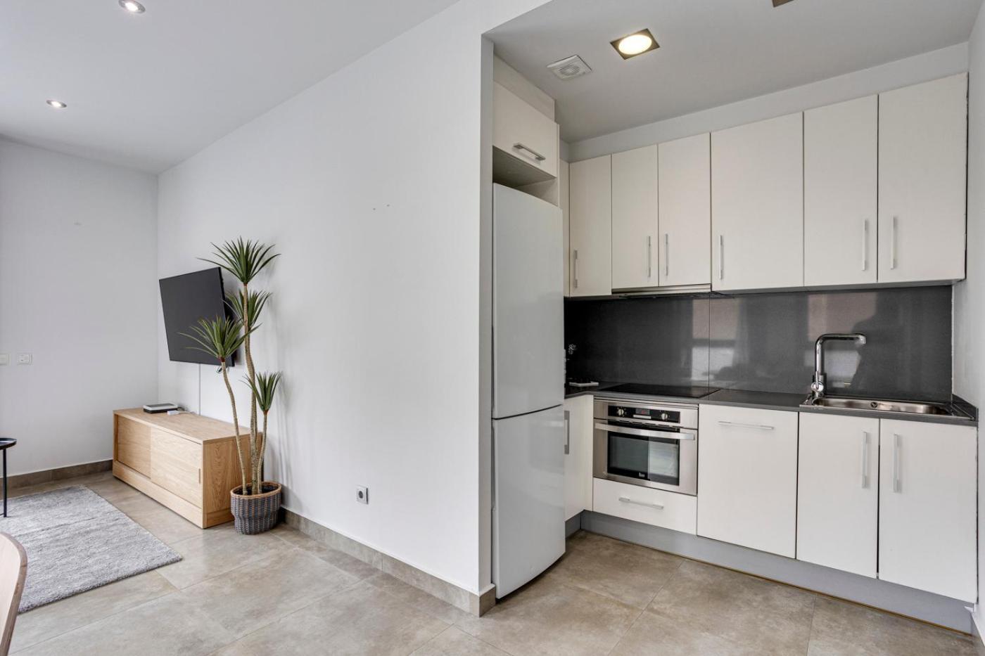 Urban Flats Vallirana Barcelona Eksteriør billede